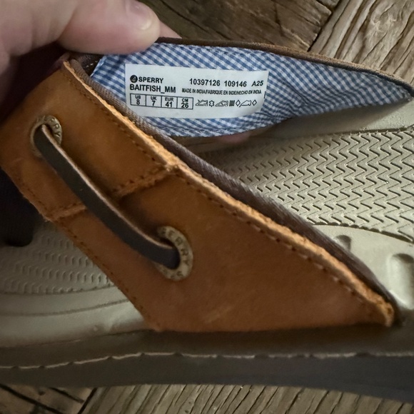 SPERRY Baitfish Flip-Flop in Brown - Picture 3 of 6
